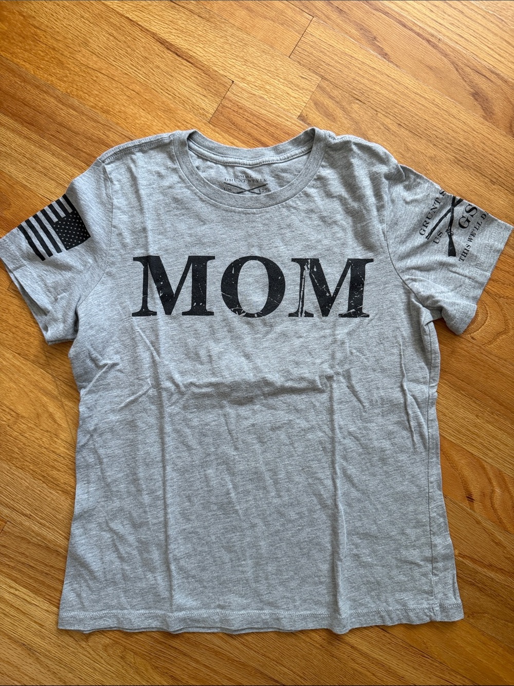 Grunt Style Grey MOM Short Sleeve Tee
